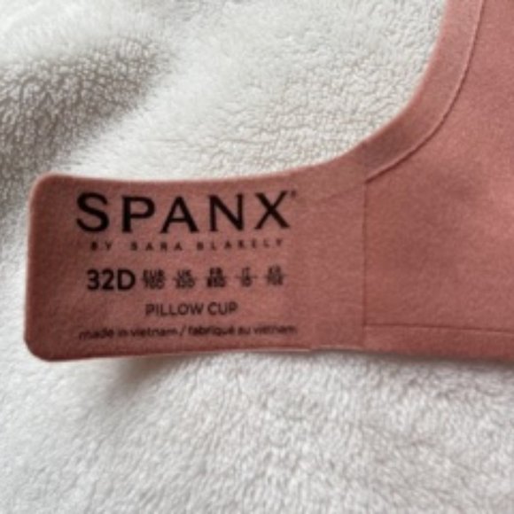 NEW Spanx Full Coverage Bra with wire: 32D - Picture 5 of 6